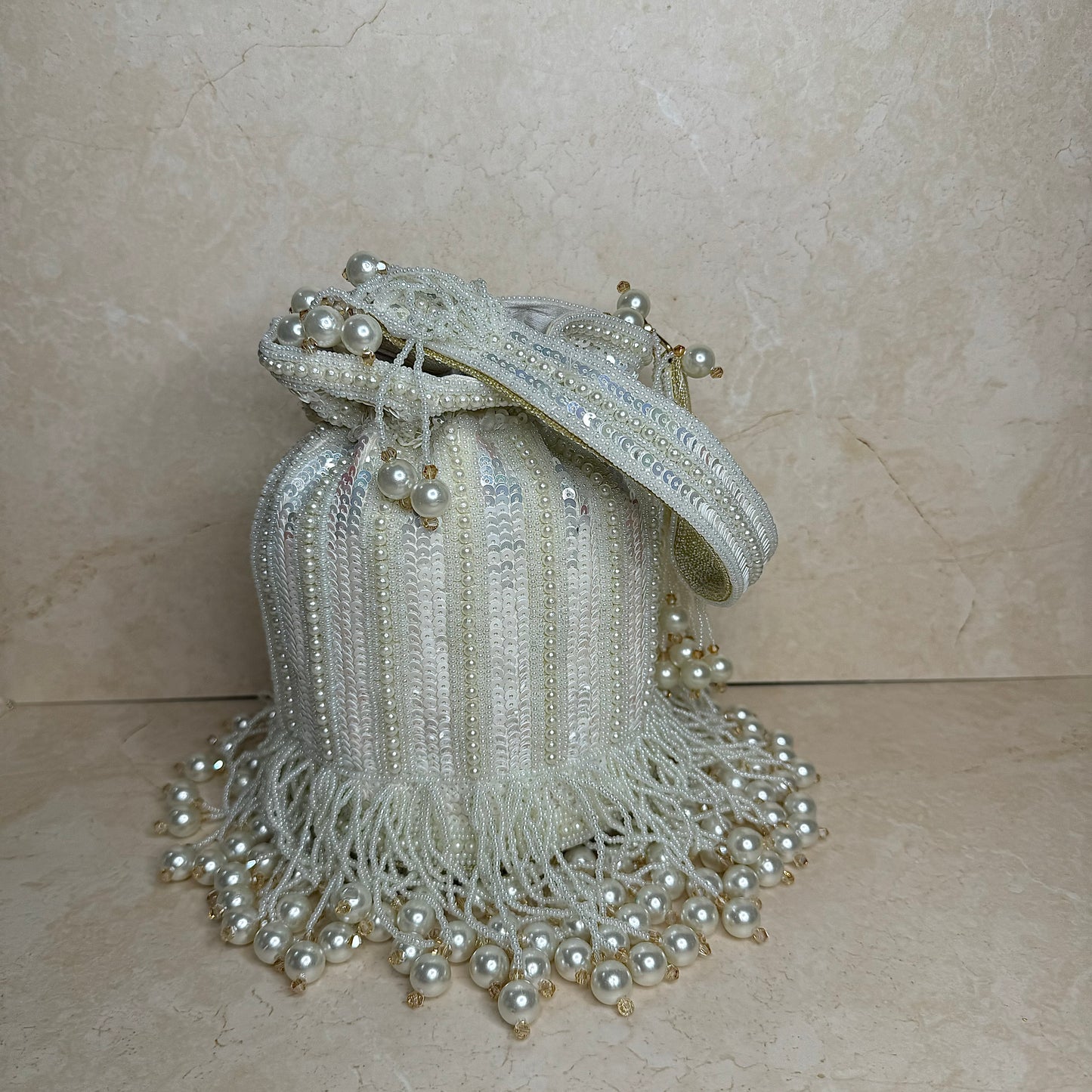 The ‘HAYA’ Bucket Bag
