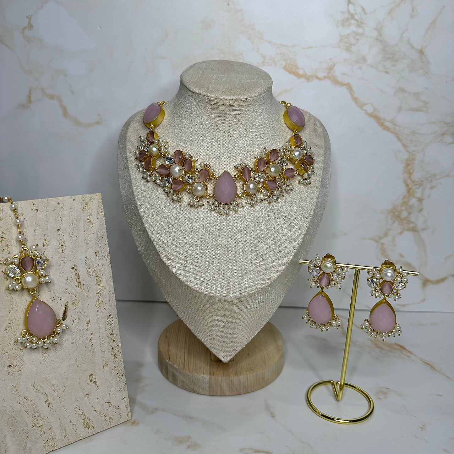 The 'ALIZEH' Set