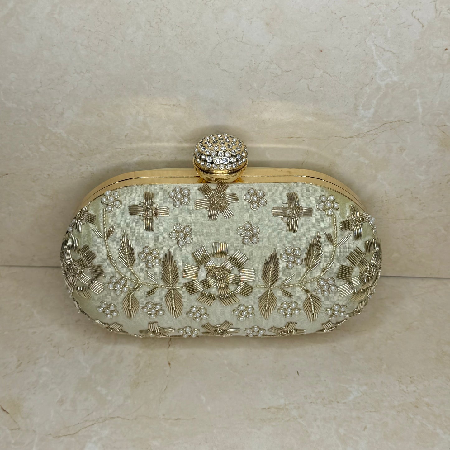 The ‘MARA’ Clutch Bag - Cream