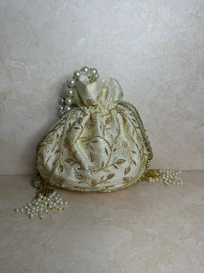 The ‘INAYA’ Potli Bag