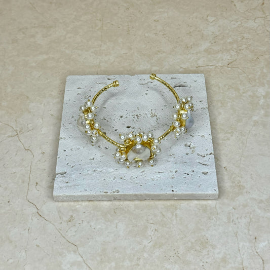 The ‘TARA’ bangle - Pearl